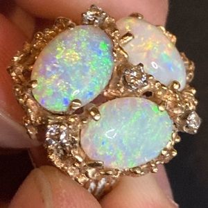 Gorgeous Antique 14K Yellow Gold Three Opals Diamond Ring Size 8